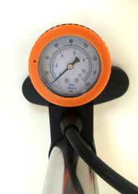 Pompă pentru mingi cu manometru Yakimasport 100295 (12276) 2