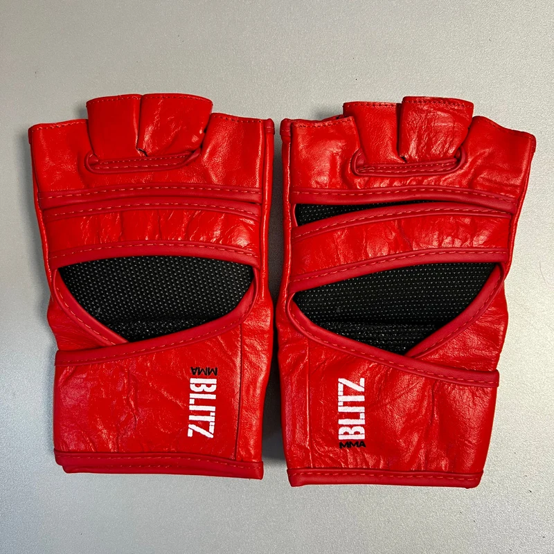 Manusi MMA M Blitz Pro Club A2 57-20 (9353) 2